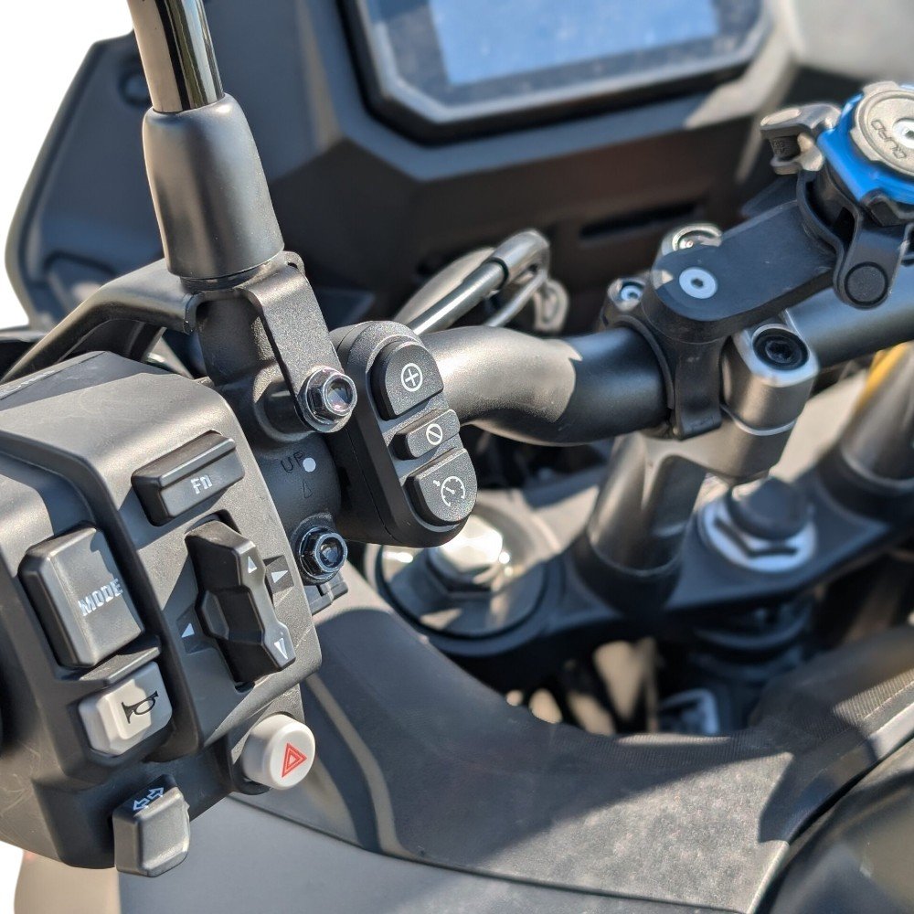 XL750-TRANSALP-2023-2024 Hız sabitleyici T-harness bağlantı yapısı